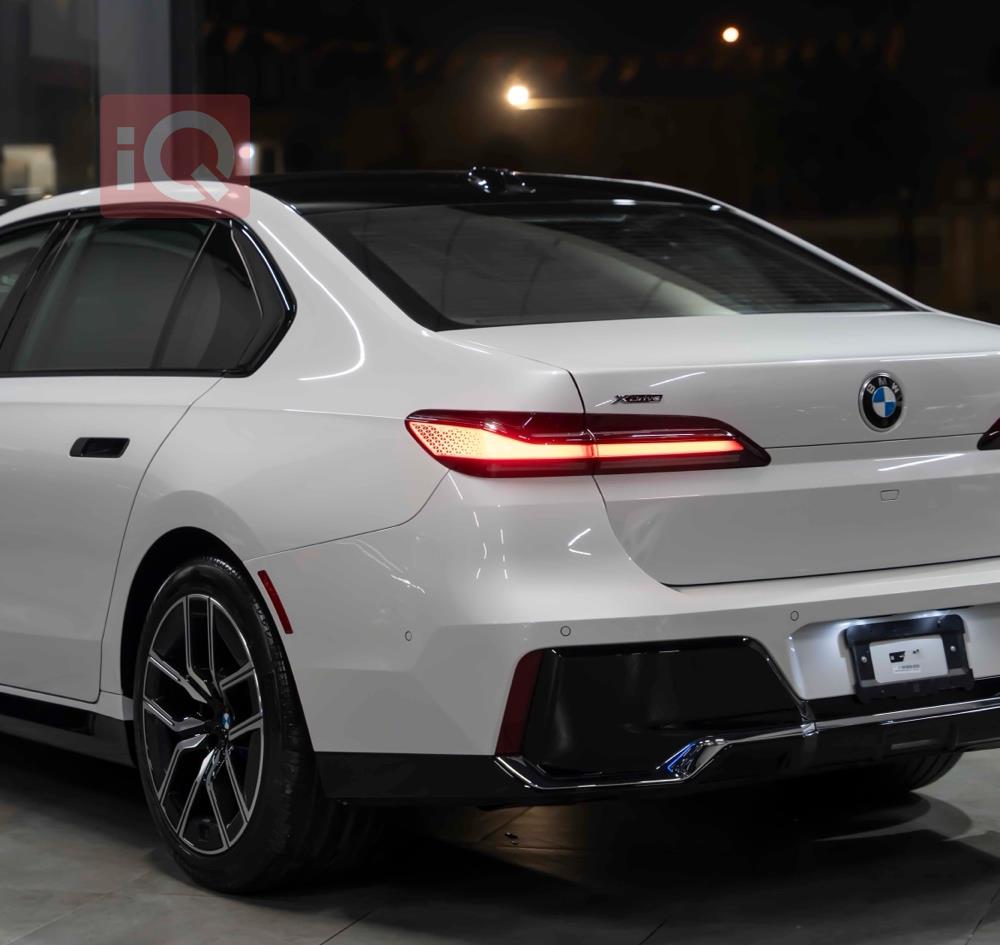 بي ام دبليو الفئة 7